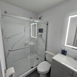 One-Bedroom King Suite